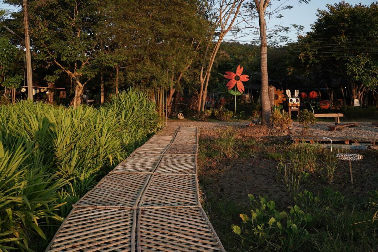 Art House At Chiangdao - Lake House Chiang Dao Exteriér fotografie
