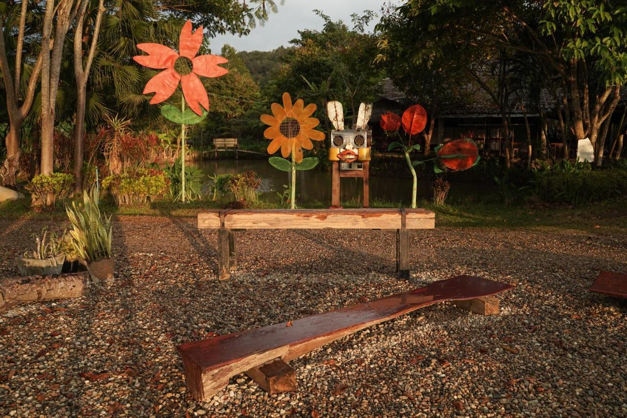 Art House At Chiangdao - Lake House Chiang Dao Exteriér fotografie